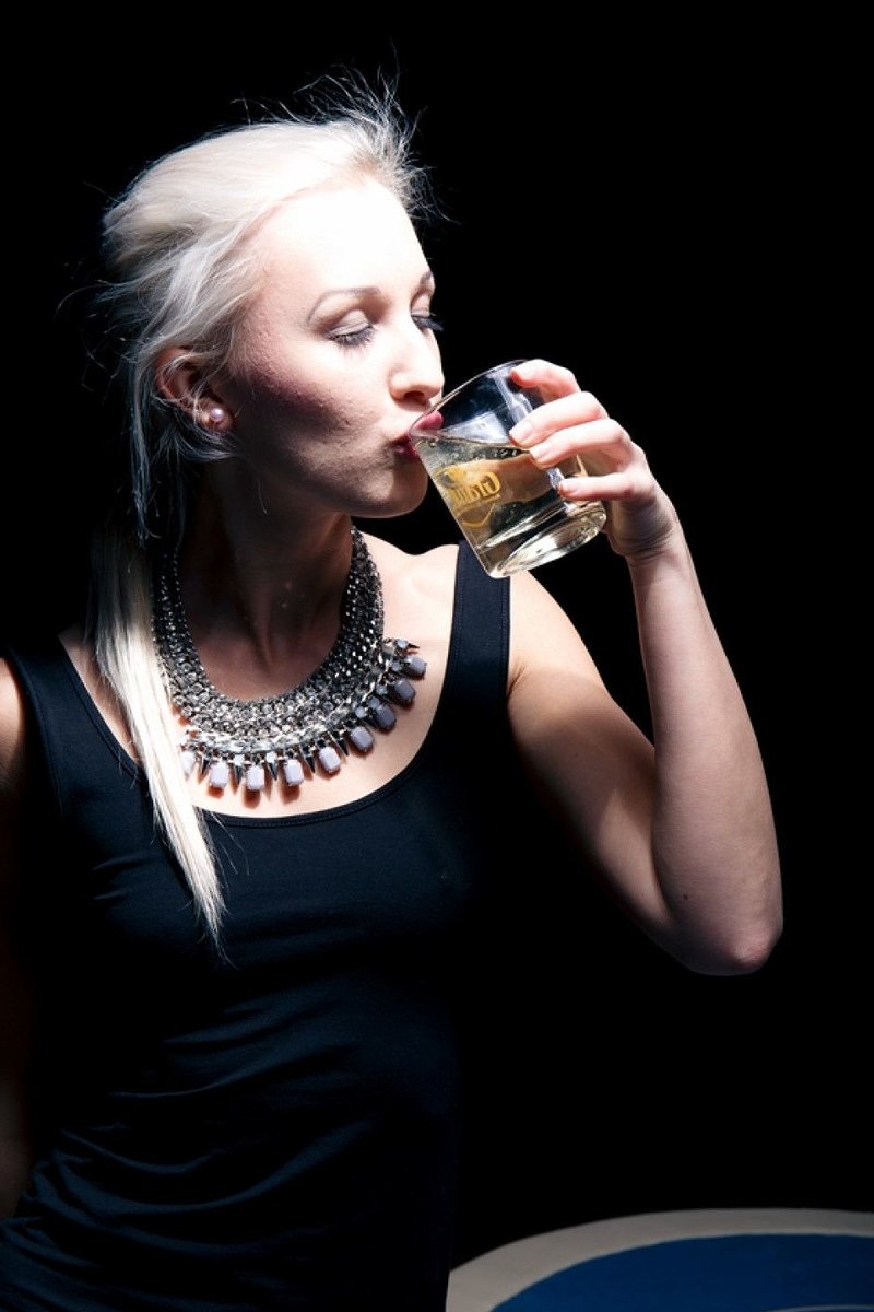 Олечка, 38 лет, 0 размер груди